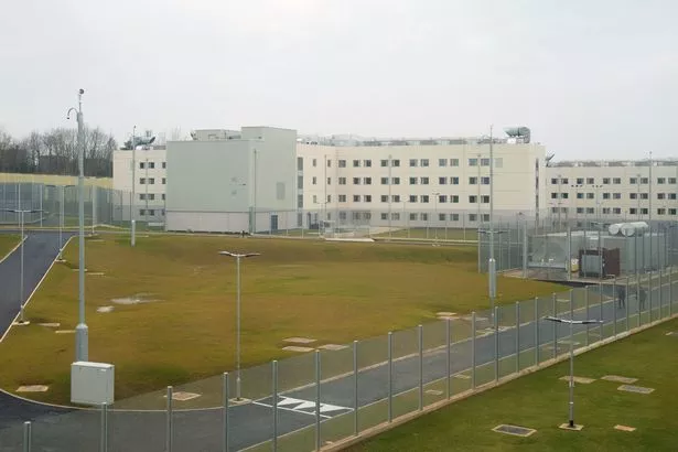 英国新建的“超级监狱”是女工作人员与囚犯上床的温床