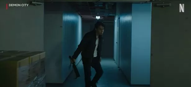 网飞公司的粉丝们说,“意想不到的”新电影“就像《007:绝杀》”,他们会立即加入观看名单
