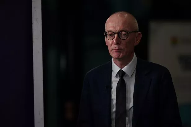 Keir Starmer不确定法院和监狱是否能应对英国的骚乱混乱
