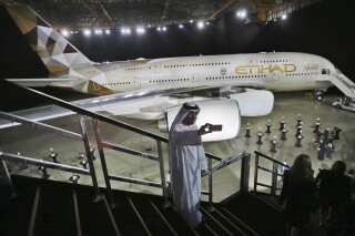 阿布扎比的长途航空公司阿提哈德航空公司在2024年的利润达到创纪录的4.76亿美元