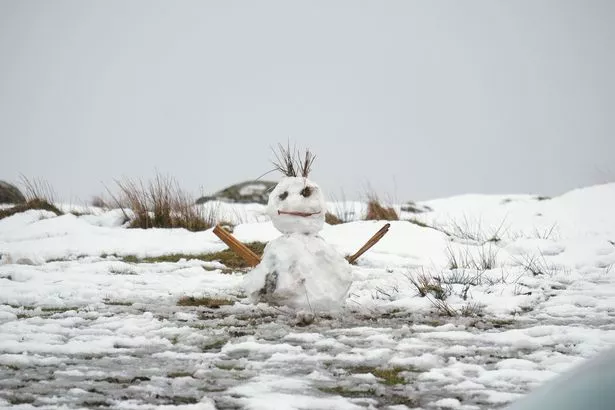 英国天气:英国气象局预测未来几天将有18英寸的降雪