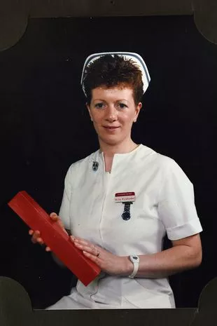 英国国家医疗服务体系(NHS)的一系列“失望”导致癌症数月未得到治疗,一名前护士去世